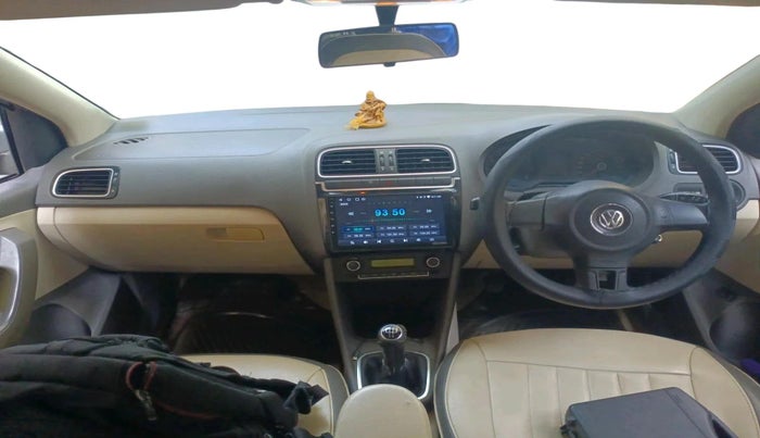 2012 Volkswagen Vento HIGHLINE 1.6 MPI, Petrol, Manual, 1,38,352 km, interior