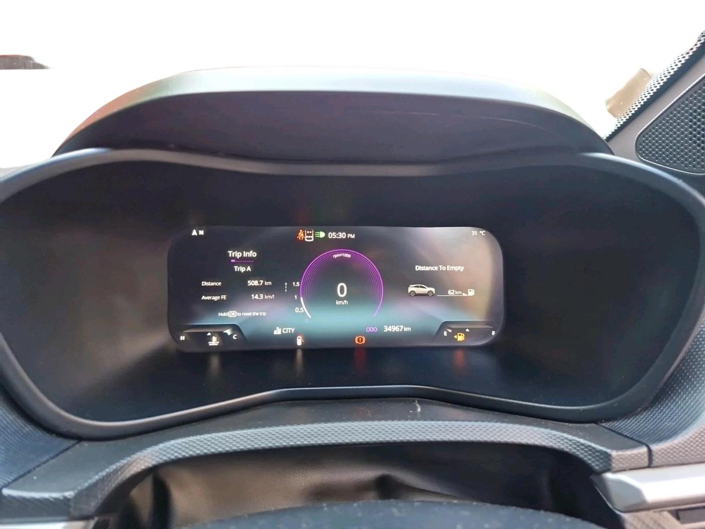 2023 Tata NEXON FEARLESS + SUNROOF DUAL TONE 1.5 DIESEL, Diesel, Manual, 34,967 km, interior