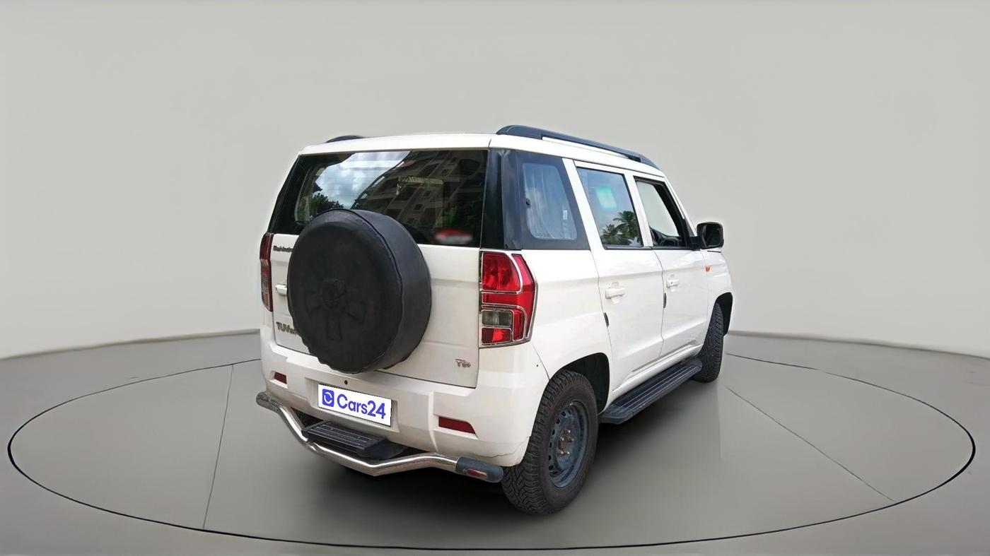 2016 Mahindra TUV300 T6 PLUS, Diesel, Manual, 72,536 km, exterior