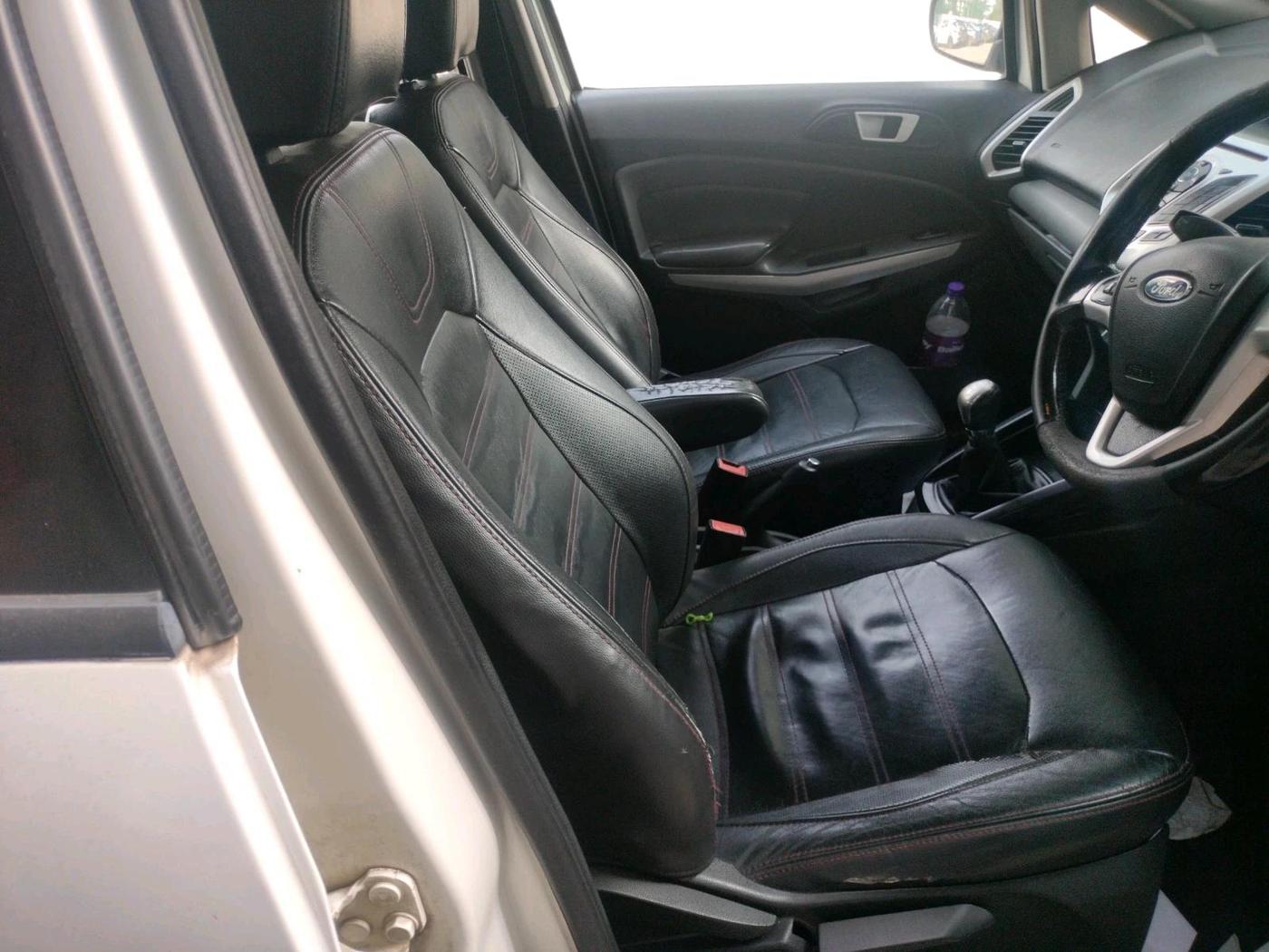 2015 Ford Ecosport TITANIUM 1.5L DIESEL, Diesel, Manual, 3,54,513 km, interior