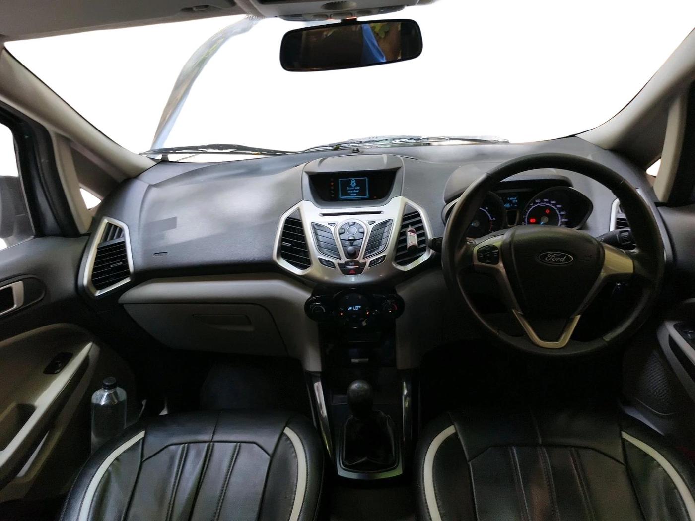 2014 Ford Ecosport TITANIUM 1.5L DIESEL, Diesel, Manual, 1,33,361 km, interior