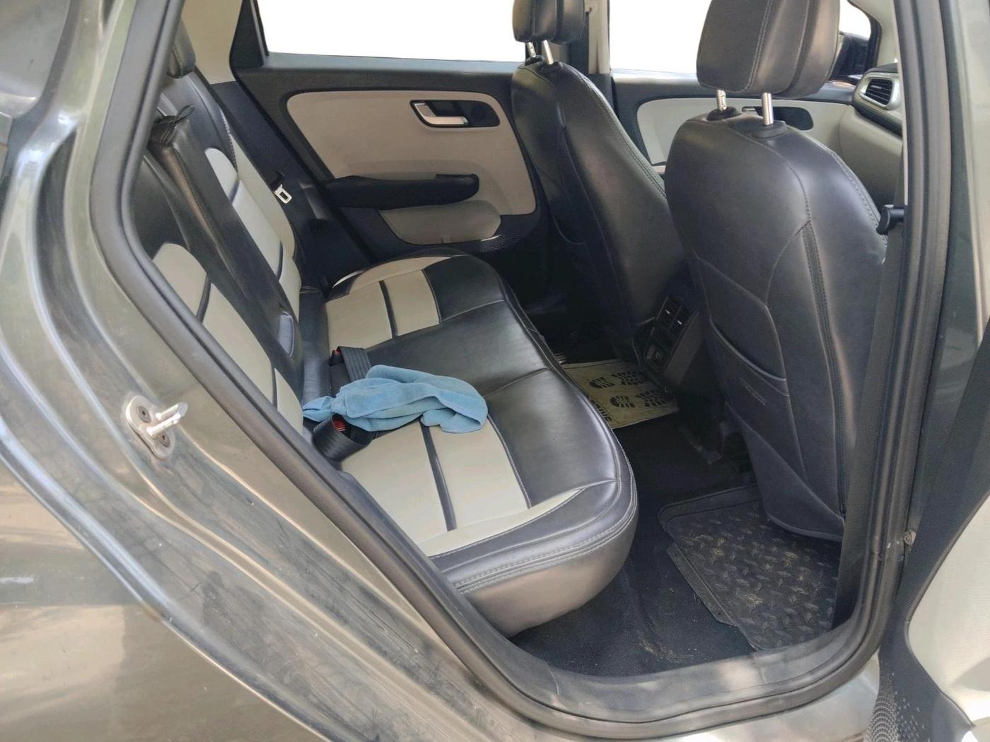 2023 Tata ALTROZ XZA, Petrol, Automatic, 30,476 km, interior