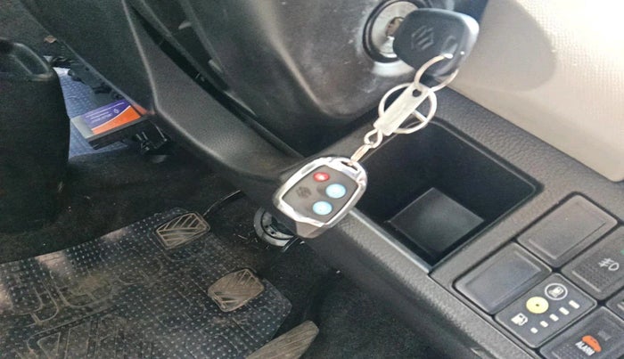 2014 Maruti Wagon R 1.0 LXI CNG, CNG, Manual, 1,17,333 km, interior