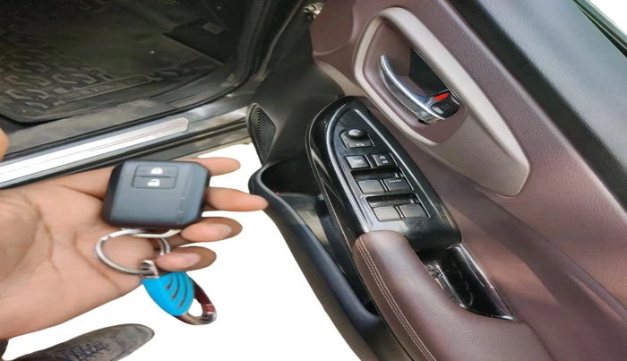 2023 Maruti FRONX ALPHA 1.0L TURBO 6 AT, Petrol, Automatic, 25,182 km, interior