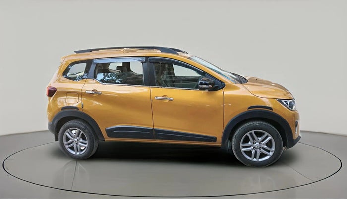 2023 Renault TRIBER RXZ, Petrol, Manual, 10,931 km, exterior