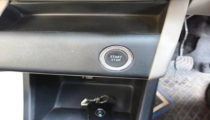 2023 Renault TRIBER RXZ, Petrol, Manual, 10,931 km, interior