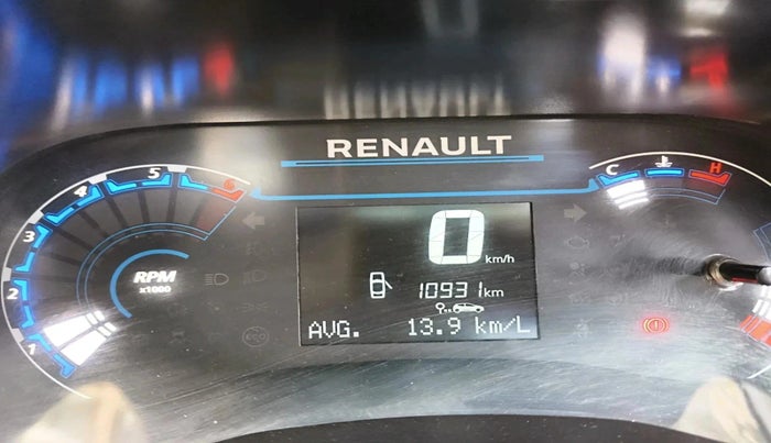 2023 Renault TRIBER RXZ, Petrol, Manual, 10,931 km, interior