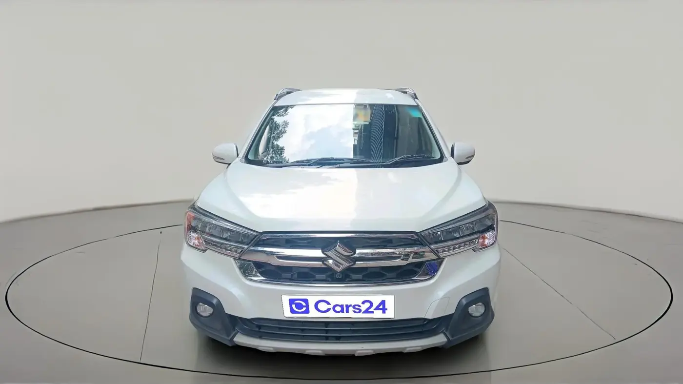 2022 Maruti XL6 ALPHA MT, Petrol, Manual, 8,524 km, exterior