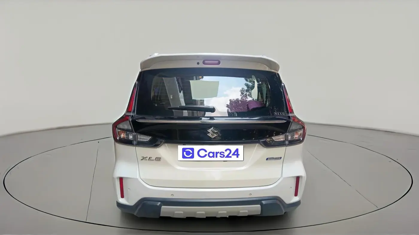 2022 Maruti XL6 ALPHA MT, Petrol, Manual, 8,524 km, exterior