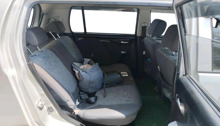 2015 Maruti Wagon R 1.0 VXI, Petrol, Manual, 1,00,494 km, interior