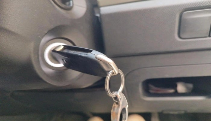 2022 Tata PUNCH ADVENTURE MT, Petrol, Manual, 41,911 km, interior