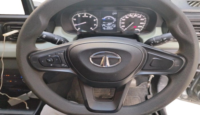 2022 Tata PUNCH ADVENTURE MT, Petrol, Manual, 41,911 km, interior