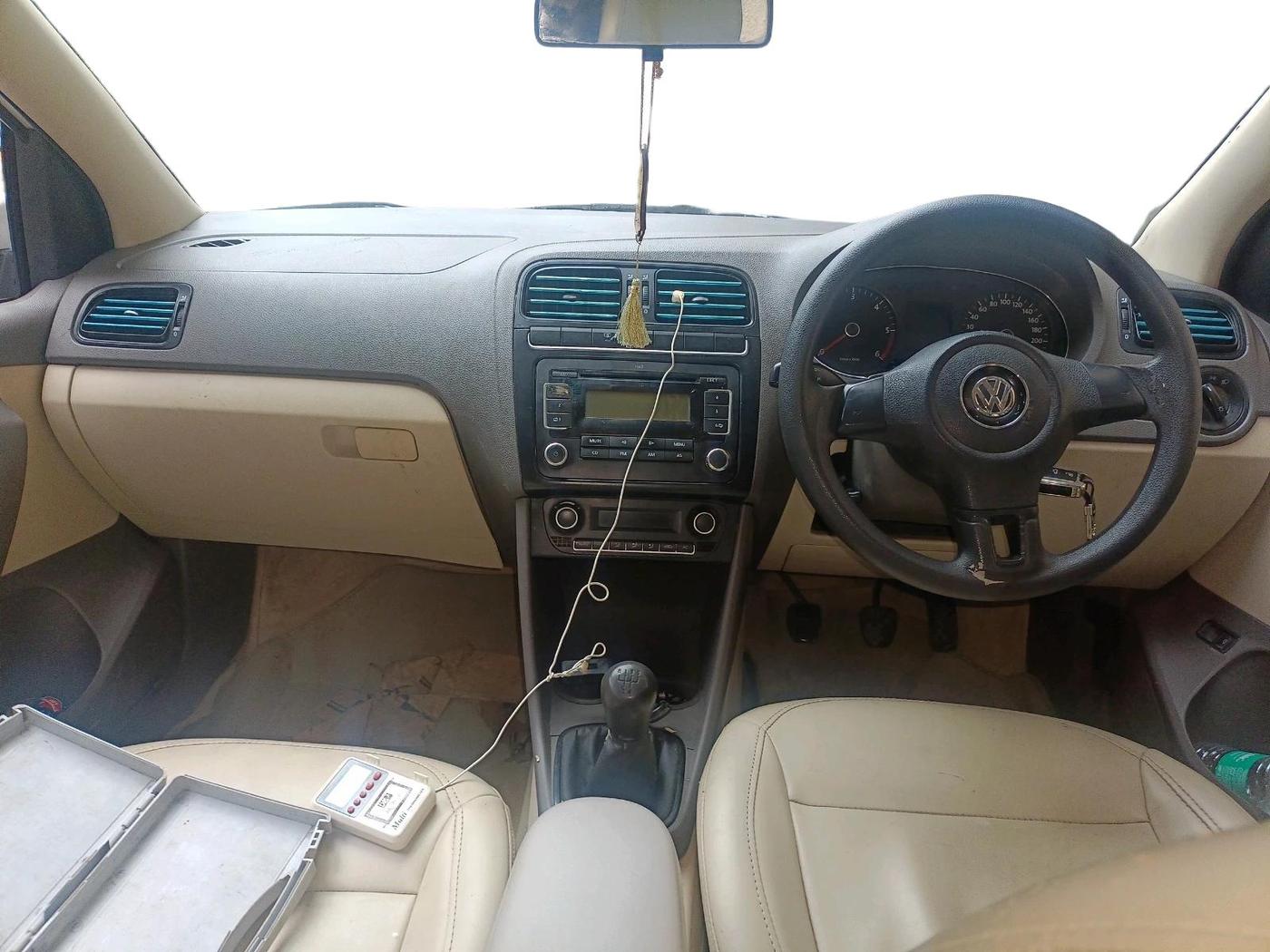 2013 Volkswagen Vento HIGHLINE DIESEL 1.6, Diesel, Manual, 91,645 km, interior
