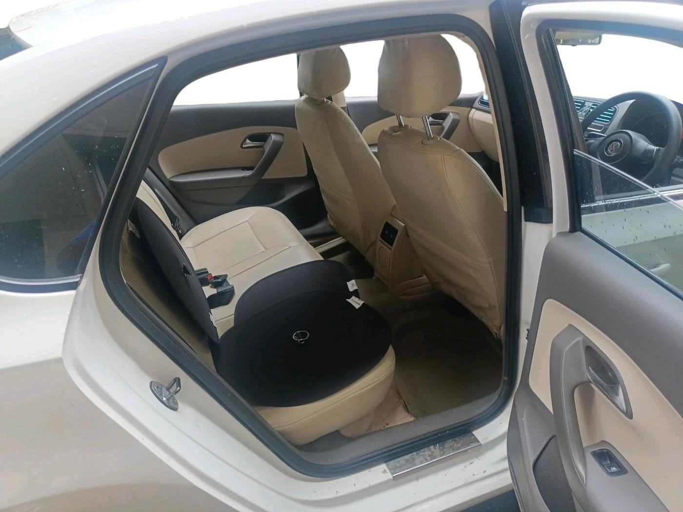 2013 Volkswagen Vento HIGHLINE DIESEL 1.6, Diesel, Manual, 91,645 km, interior