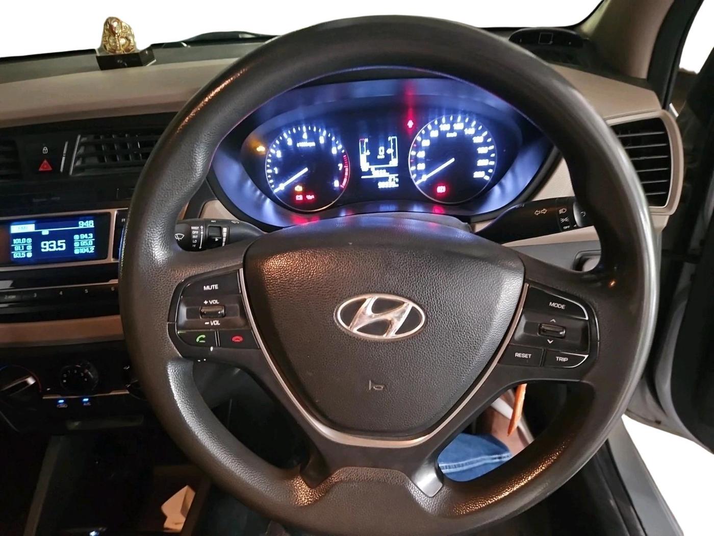 2015 Hyundai Elite i20 MAGNA 1.2, CNG, Manual, 98,939 km, interior