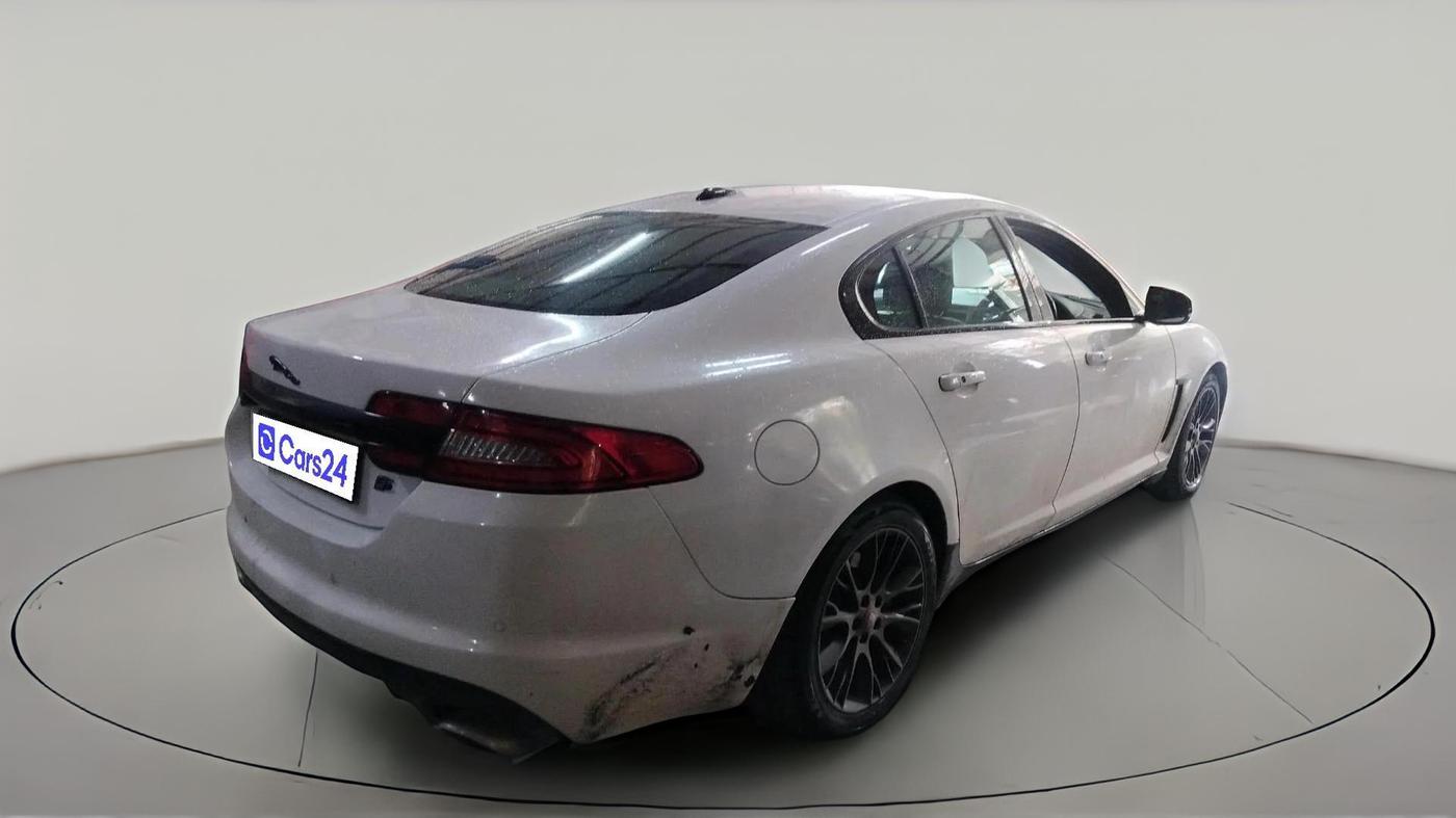 2011 Jaguar XF 3.0 DIESEL, Diesel, Automatic, 1,10,145 km, exterior