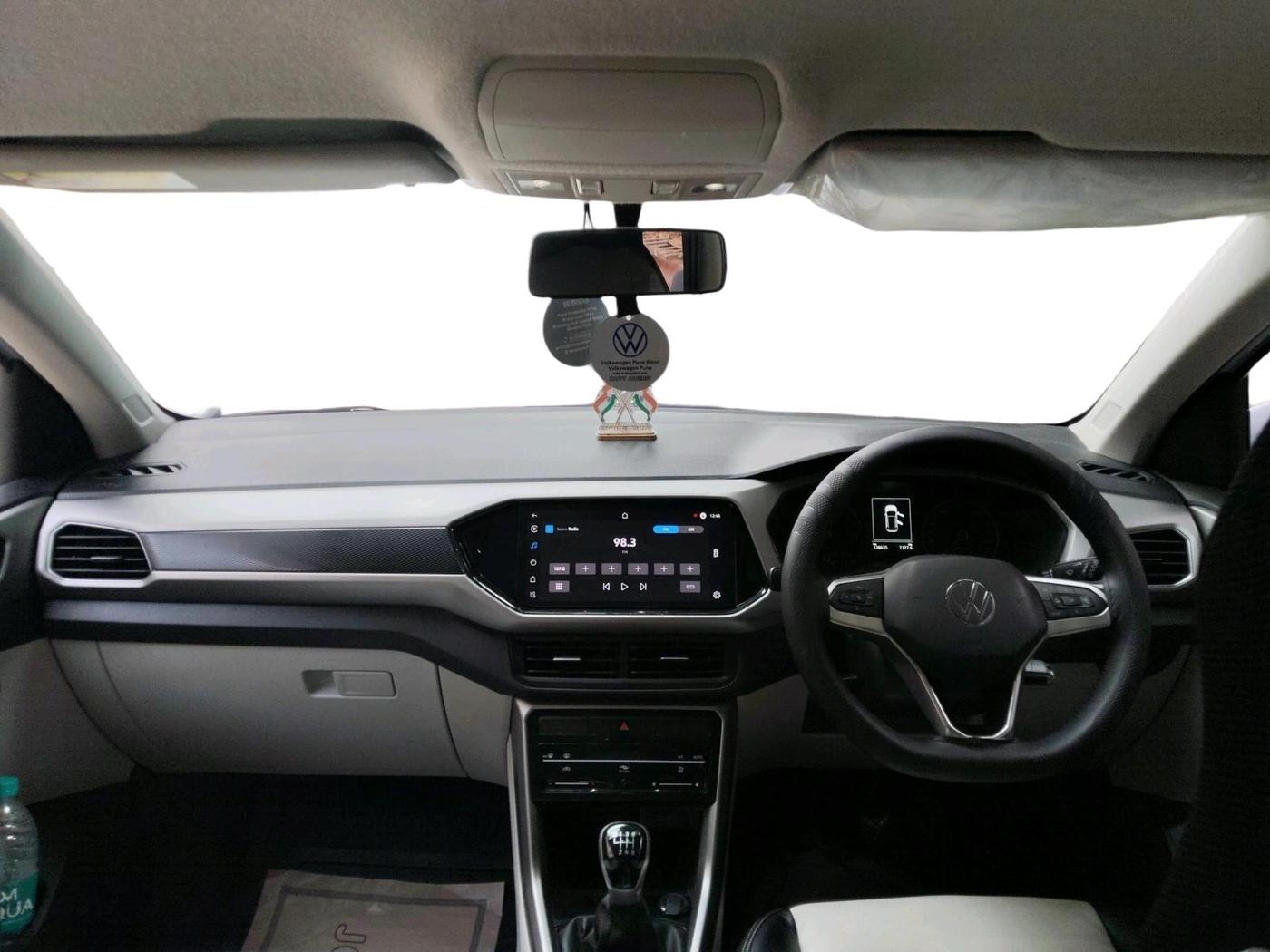 2021 Volkswagen TAIGUN HIGHLINE 1.0 TSI MT, Petrol, Manual, 1,28,637 km, interior