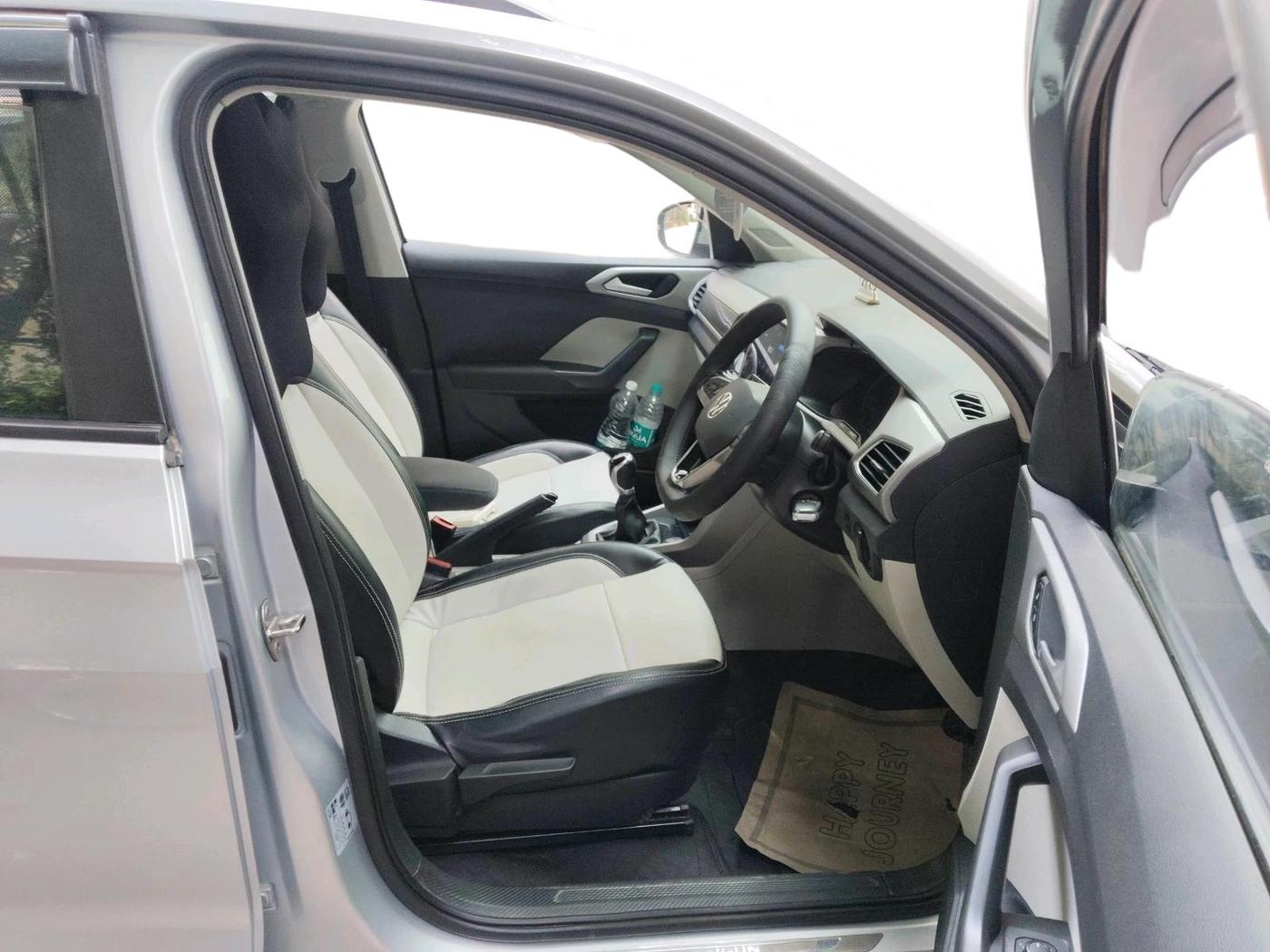 2021 Volkswagen TAIGUN HIGHLINE 1.0 TSI MT, Petrol, Manual, 1,28,637 km, interior