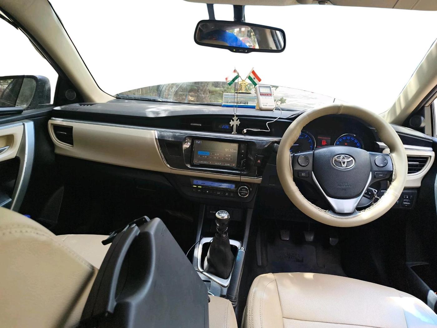 2015 Toyota Corolla Altis G PETROL, Petrol, Manual, 70,929 km, interior