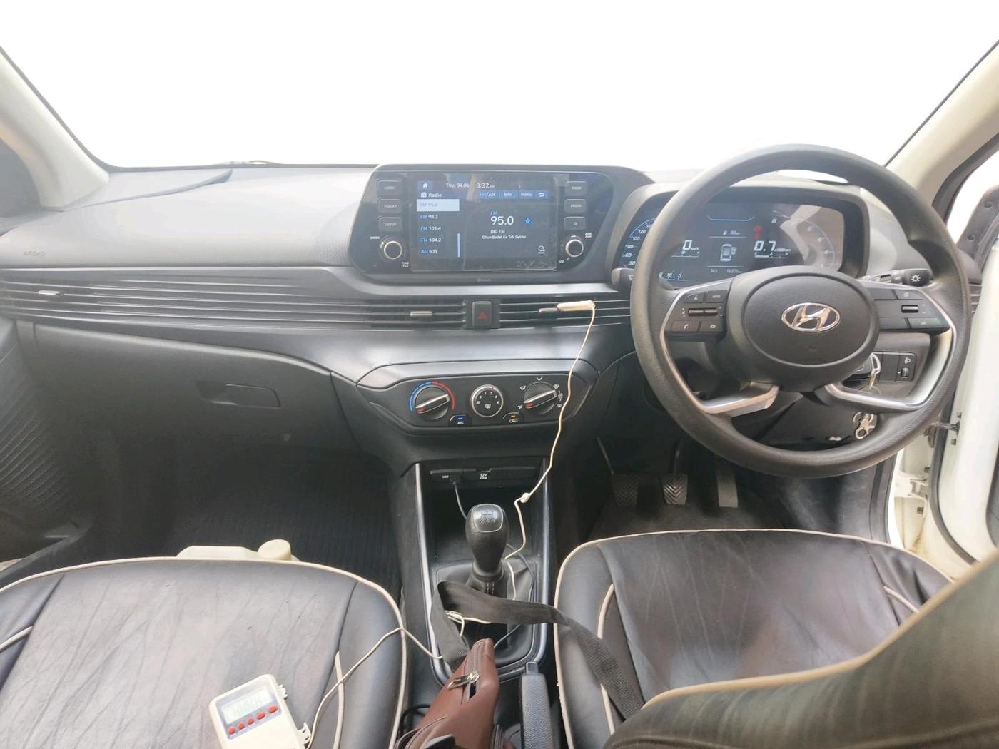 2021 Hyundai NEW I20 SPORTZ 1.2 MT, Petrol, Manual, 16,203 km, interior