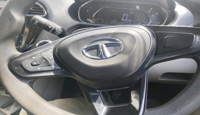 2022 Tata TIGOR XZ PLUS CNG, CNG, Manual, 42,539 km, interior