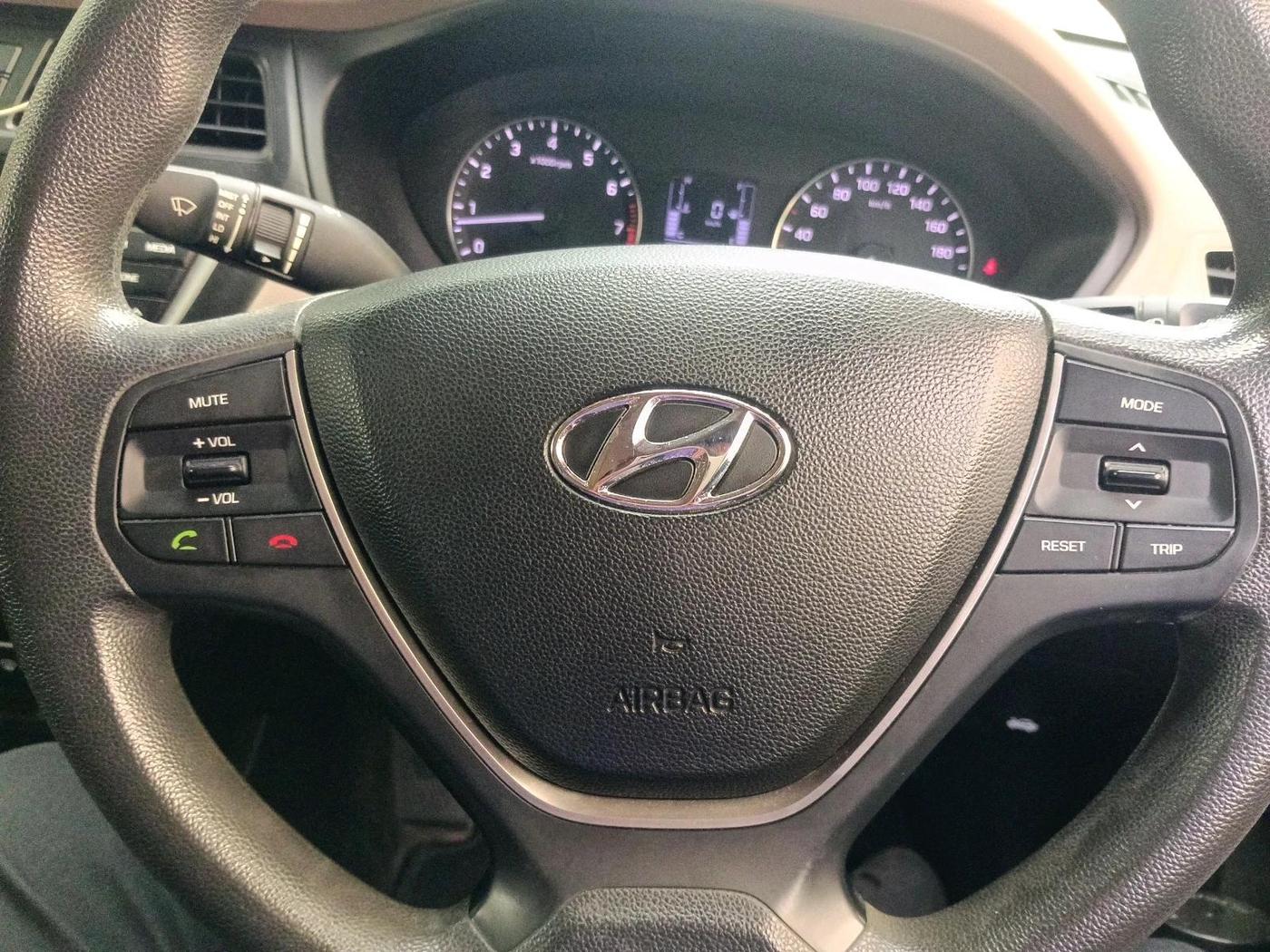 2016 Hyundai Elite i20 SPORTZ 1.2, Petrol, Manual, 64,586 km, interior