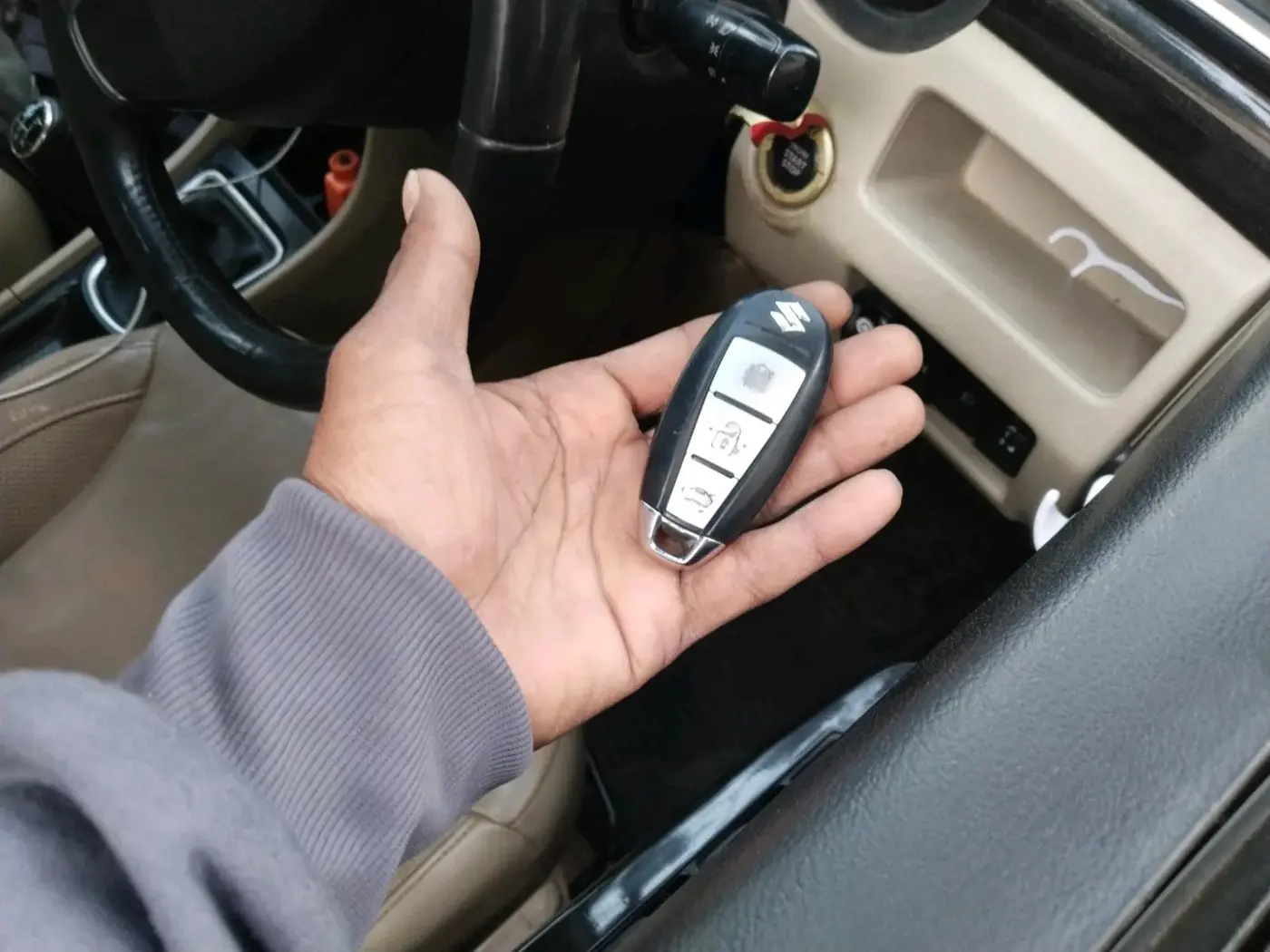 2015 Maruti Ciaz ZXI, CNG, Manual, 1,07,447 km, interior