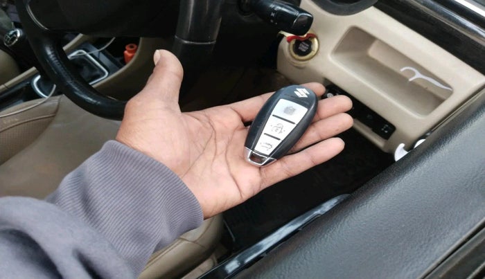 2015 Maruti Ciaz ZXI, CNG, Manual, 1,07,447 km, interior