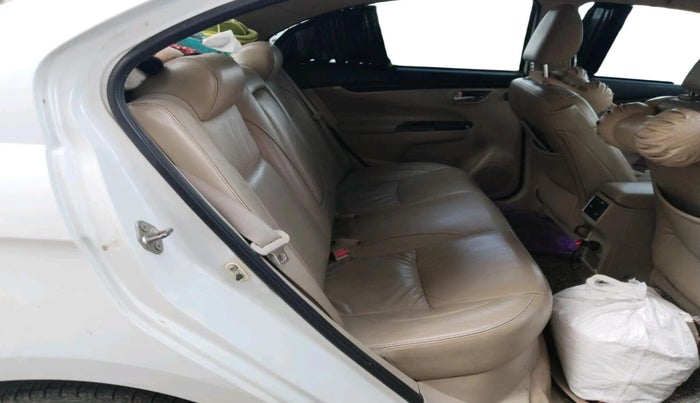 2015 Maruti Ciaz ZXI, CNG, Manual, 1,07,447 km, interior