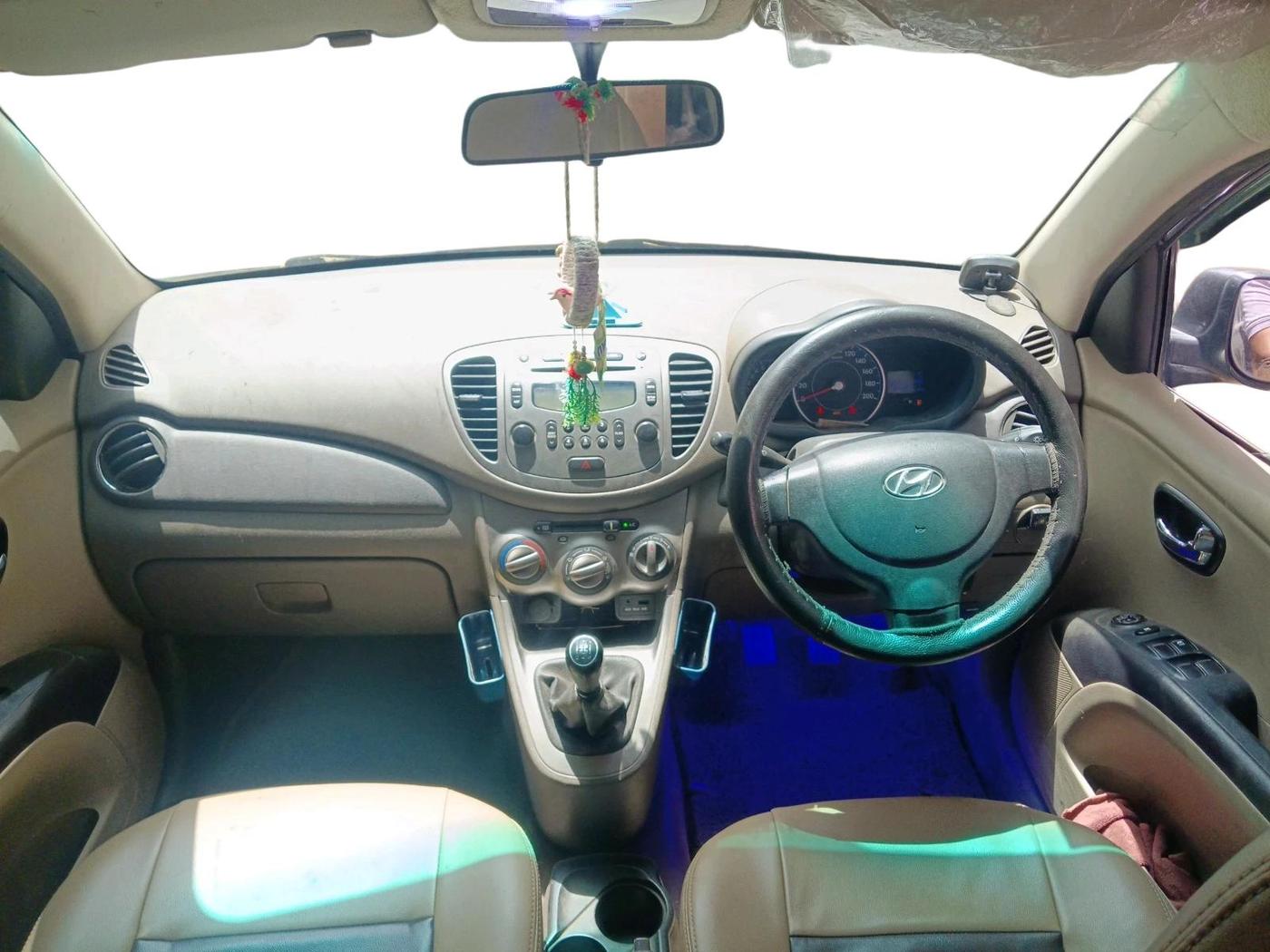 2012 Hyundai i10 SPORTZ 1.2, CNG, Manual, 54,735 km, interior