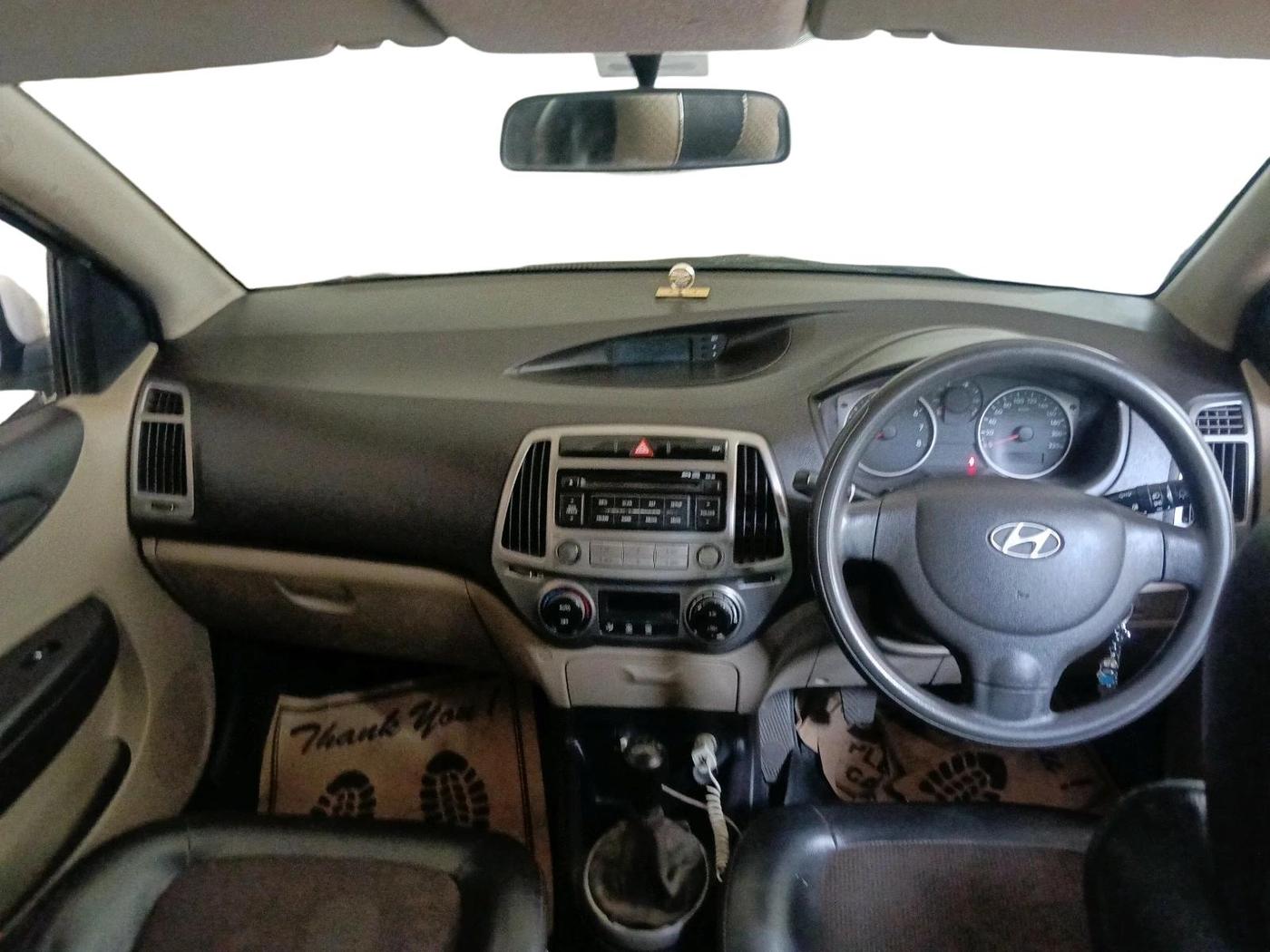 2013 Hyundai i20 MAGNA (O) 1.2, Petrol, Manual, 76,017 km, interior