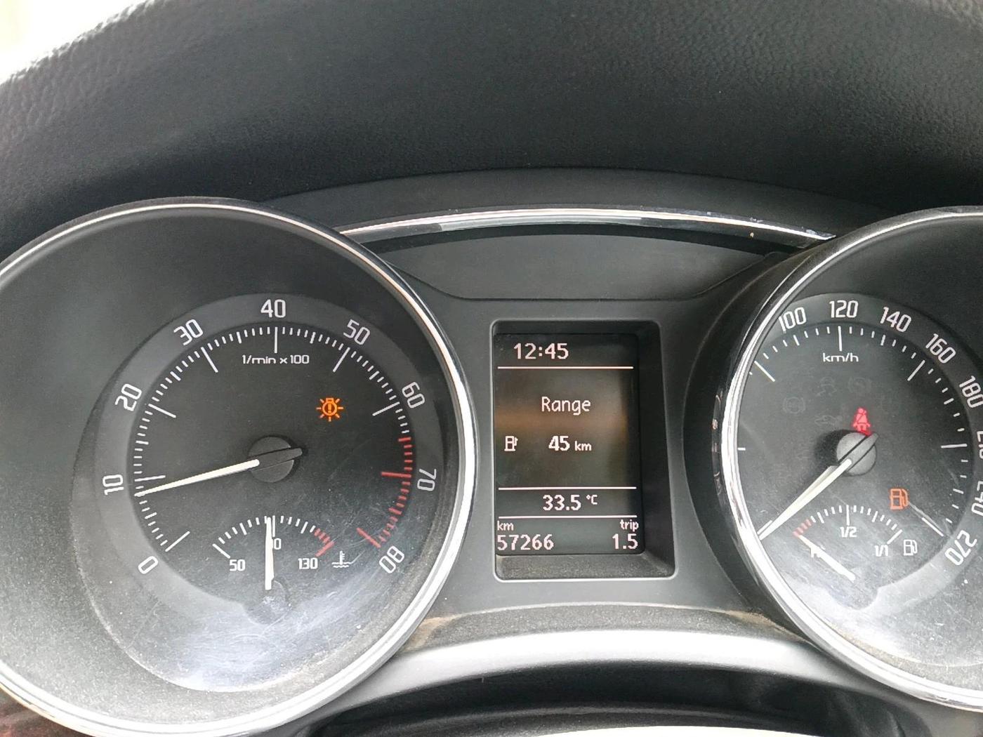 2011 Skoda Superb ELEGANCE 1.8 TSI MT, Petrol, Manual, 57,265 km, interior