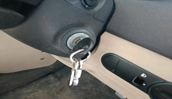 2008 Hyundai i10 MAGNA 1.1, Petrol, Manual, 1,12,119 km, interior