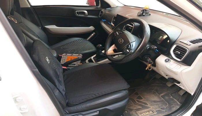 2022 Hyundai VENUE S(O) 1.2, CNG, Manual, 25,183 km, interior