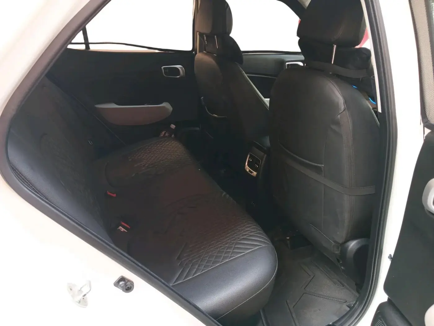 2022 Hyundai VENUE S(O) 1.2, CNG, Manual, 25,183 km, interior