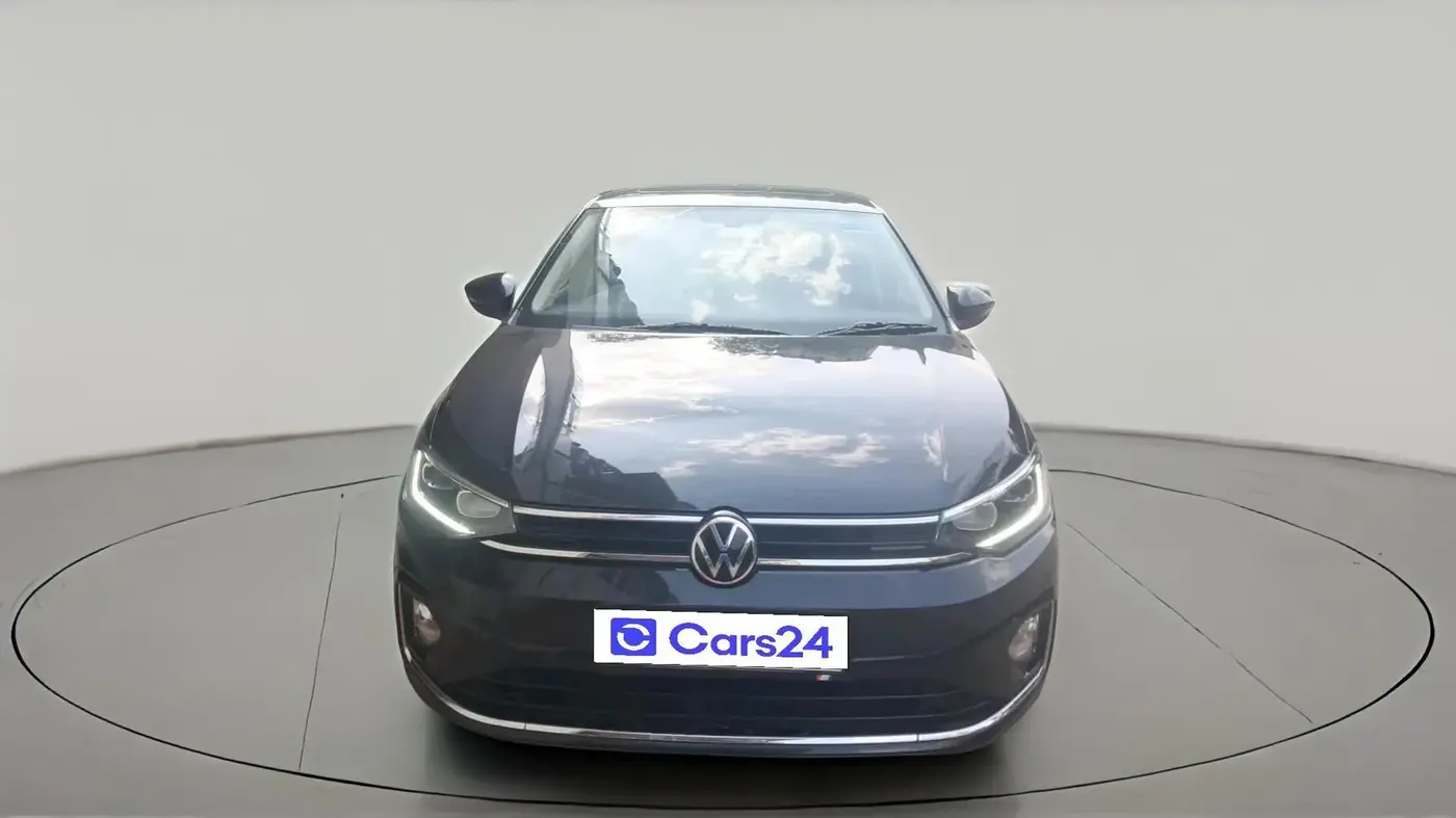 2025 Volkswagen VIRTUS TOPLINE TSI 1.0 MT, Petrol, Manual, 3,620 km, exterior