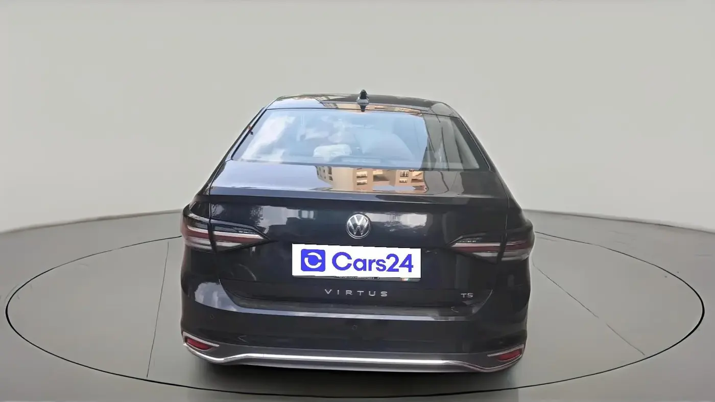 2025 Volkswagen VIRTUS TOPLINE TSI 1.0 MT, Petrol, Manual, 3,620 km, exterior