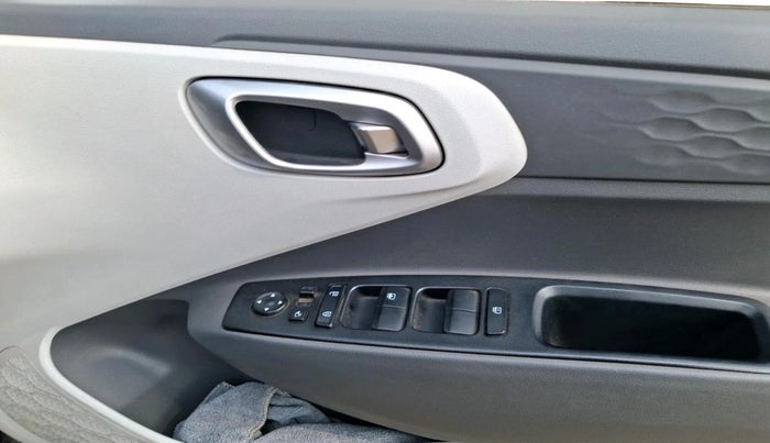 2021 Hyundai GRAND I10 NIOS SPORTZ 1.2 KAPPA VTVT CNG, CNG, Manual, 1,09,895 km, interior