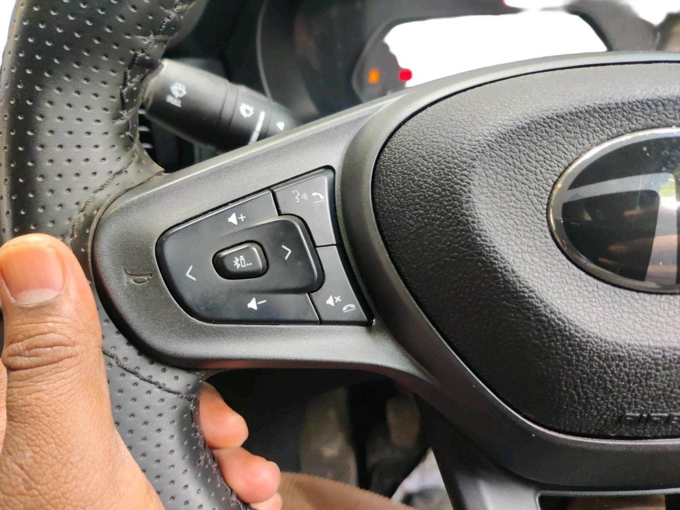 2024 Tata PUNCH ADVENTURE RHYTHM CNG, CNG, Manual, 4,311 km, interior