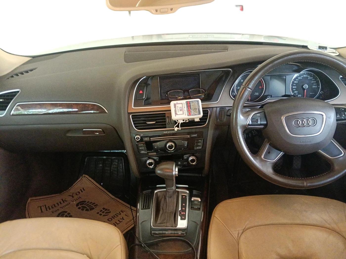 2013 Audi A4 2.0 TDI, Diesel, Automatic, 64,089 km, interior