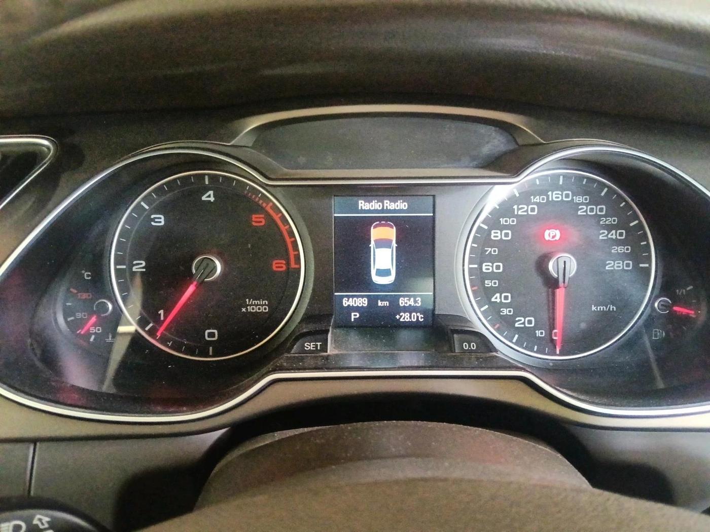 2013 Audi A4 2.0 TDI, Diesel, Automatic, 64,089 km, interior