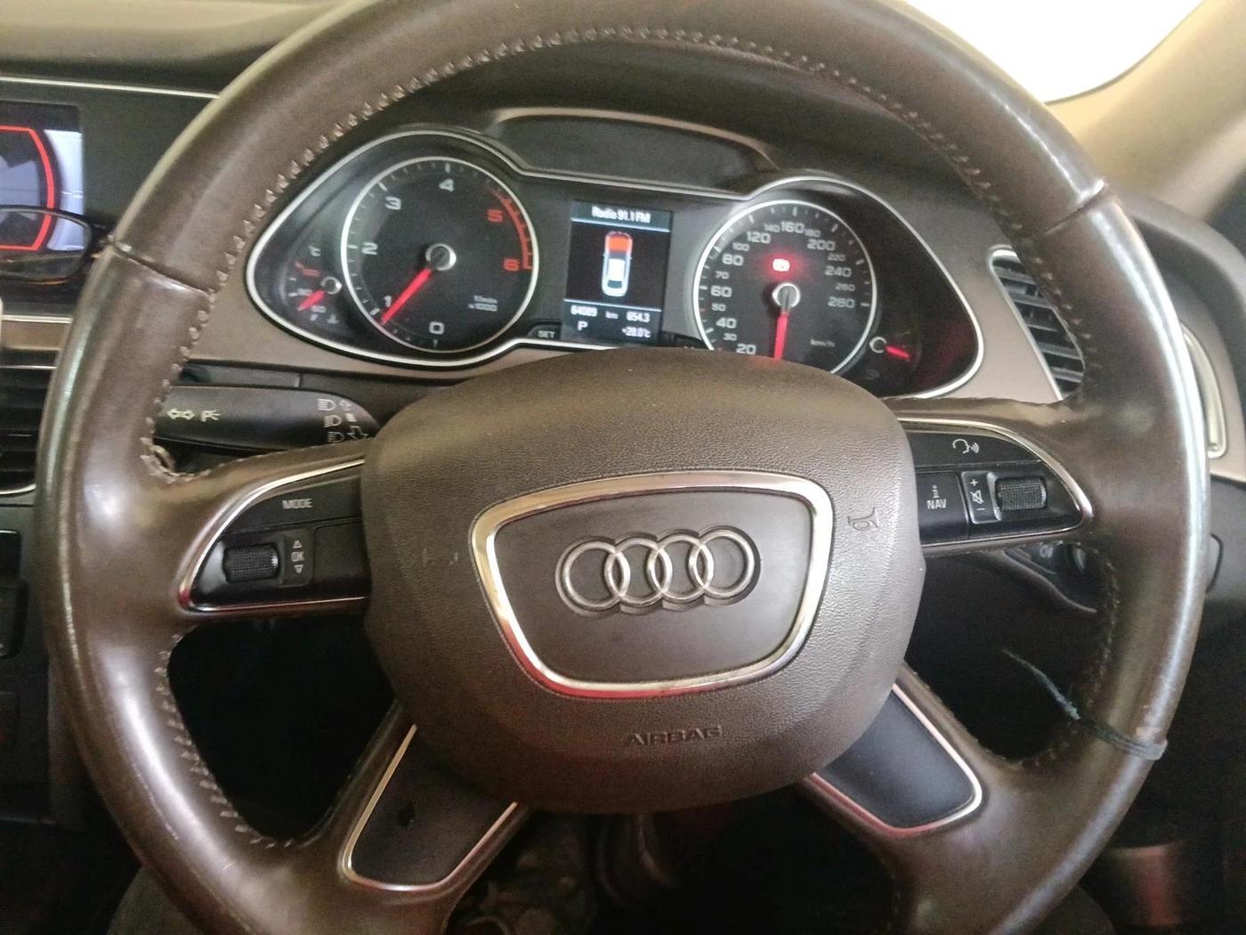 2013 Audi A4 2.0 TDI, Diesel, Automatic, 64,089 km, interior