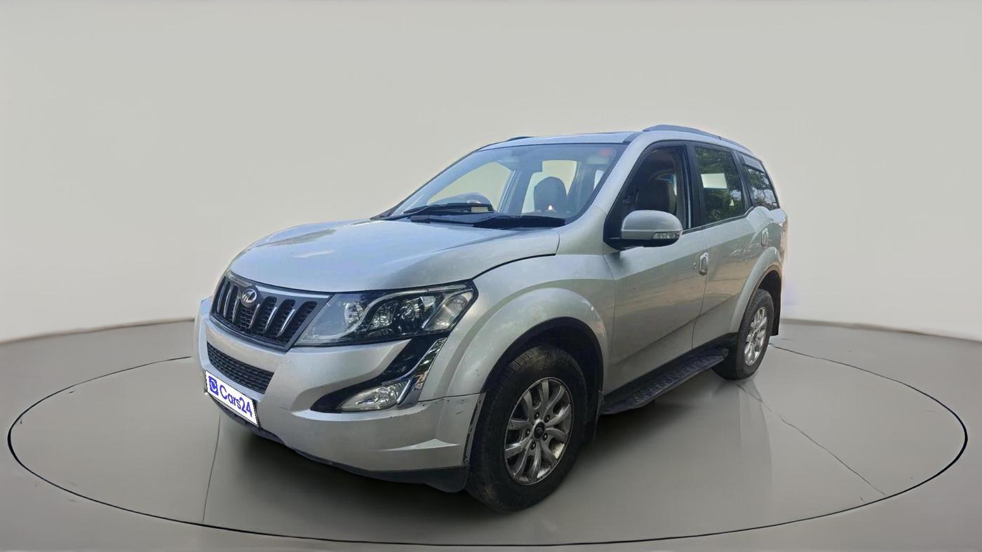 2016 Mahindra XUV500 W10 AT, Diesel, Automatic, 2,11,660 km, exterior