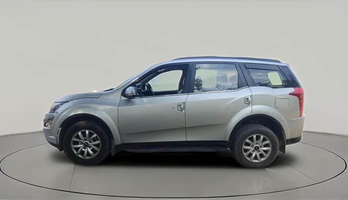 2016 Mahindra XUV500 W10 AT, Diesel, Automatic, 2,11,660 km, exterior