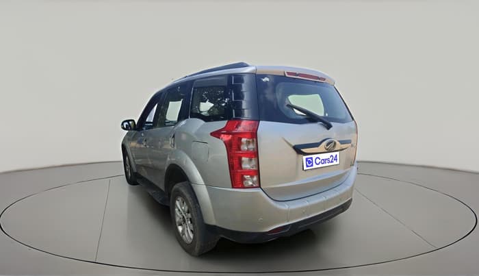 2016 Mahindra XUV500 W10 AT, Diesel, Automatic, 2,11,660 km, exterior