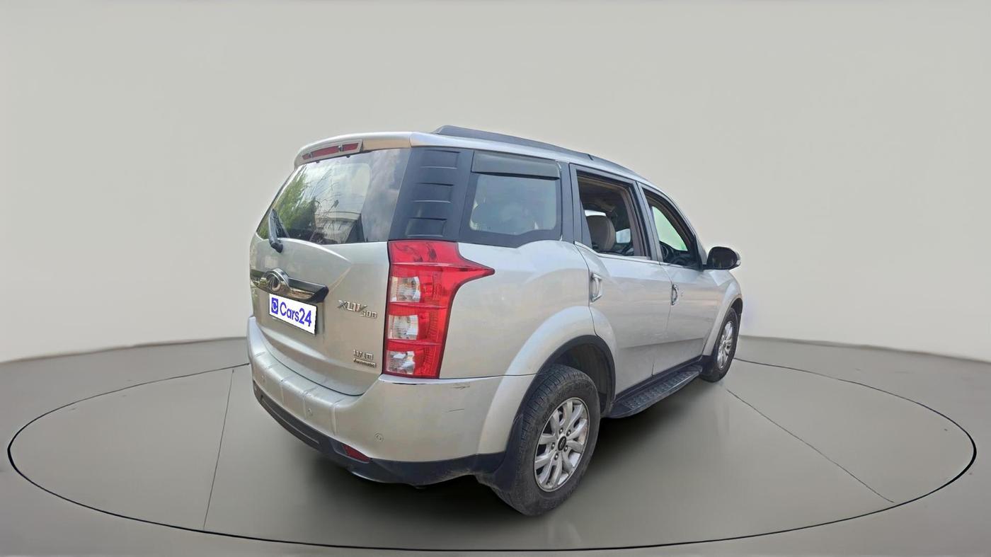 2016 Mahindra XUV500 W10 AT, Diesel, Automatic, 2,11,660 km, exterior