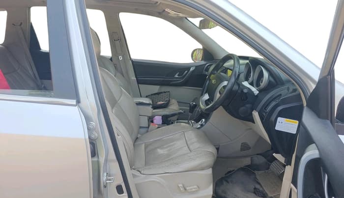 2016 Mahindra XUV500 W10 AT, Diesel, Automatic, 2,11,660 km, interior