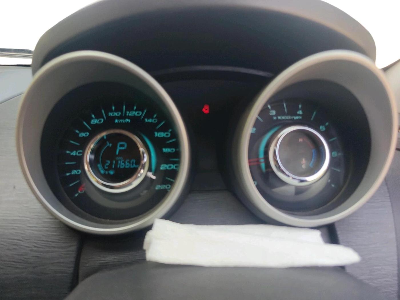 2016 Mahindra XUV500 W10 AT, Diesel, Automatic, 2,11,660 km, interior