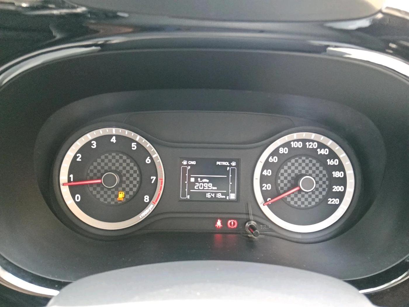 2022 Hyundai AURA SX 1.2 CNG, CNG, Manual, 16,418 km, interior