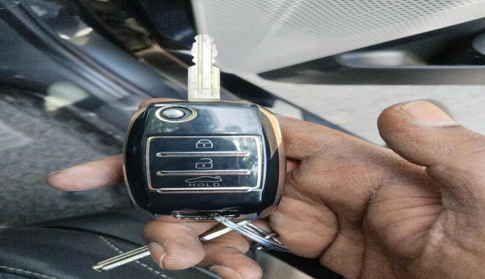 2023 KIA CARENS PRESTIGE 1.5 PETROL 7 STR, Petrol, Manual, 33,727 km, interior